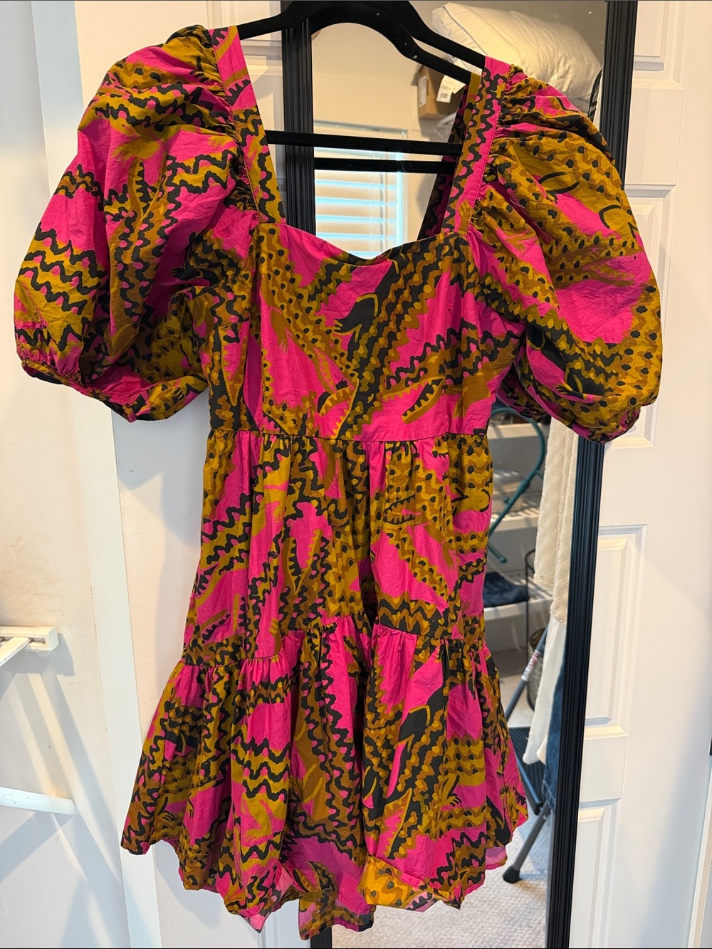 FARM Rio Hot Pink & Olive Puff-Sleeve Tiered Mini Dress